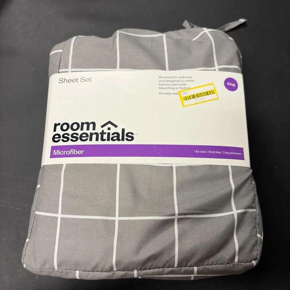 Room Essentials KING Microfiber Wrinkle Resistant Sheet Set Gray W/ Stripes 515